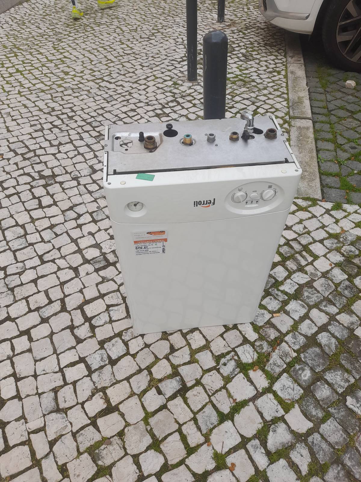 Cicer777 - Sesimbra - Instalação ou Substituição de Radiador