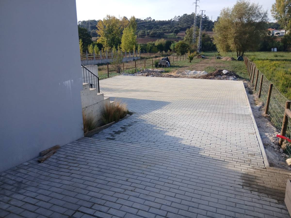 ARQSOLIS EMPREITADA. - Ourém - Construção de Casa Nova
