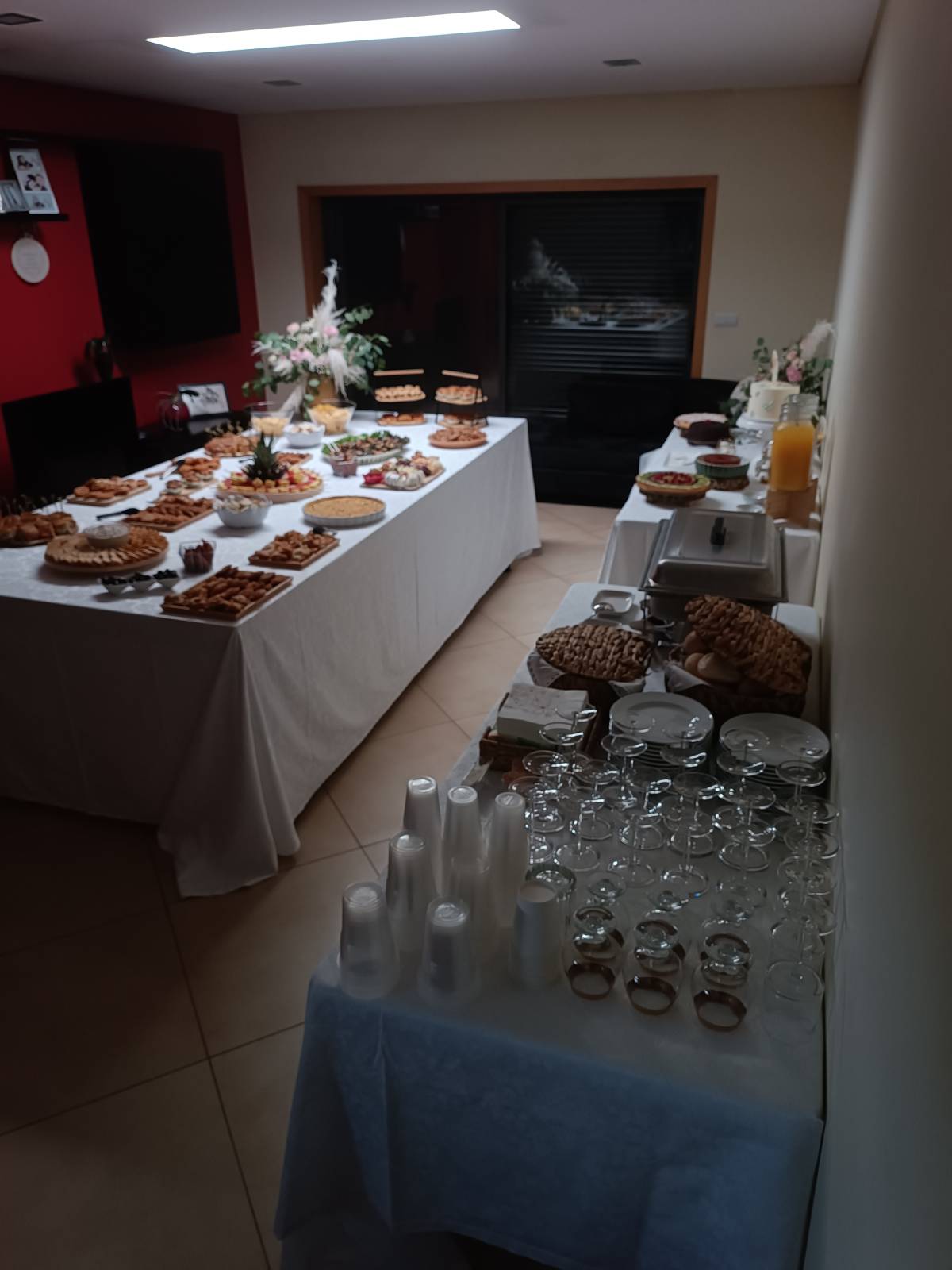 Docesesalgadosdateresinha - Ponte de Lima - Cakes and Sweets