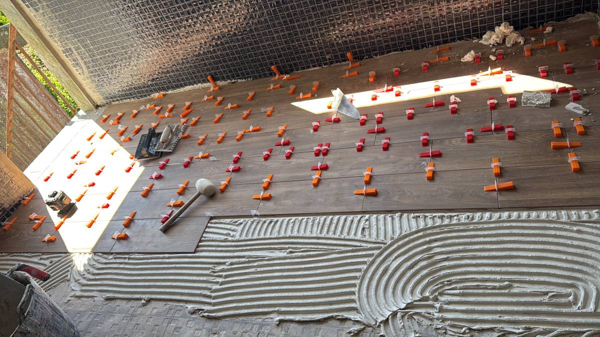 Gomes general Constrution - Caldas da Rainha - Calafetagem