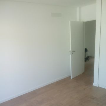 Hurjui dragos - Mafra - Instalação de Pavimento Flutuante