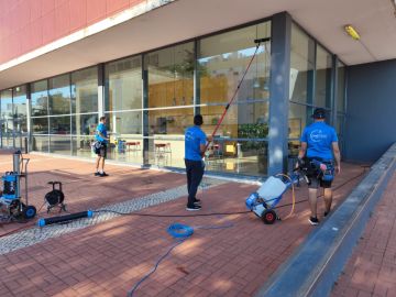 Dener Dionor Windows Cleaning - Lagoa - Upholstery and Furniture Cleaning