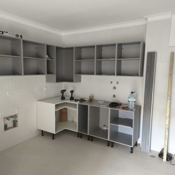 EasyWay - Oeiras - Remodelação de Armários