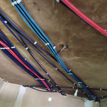 Eletrimatica Serviços - Aloísio Torezani Ribeiro - Pombal - Remodelação de Casa de Banho