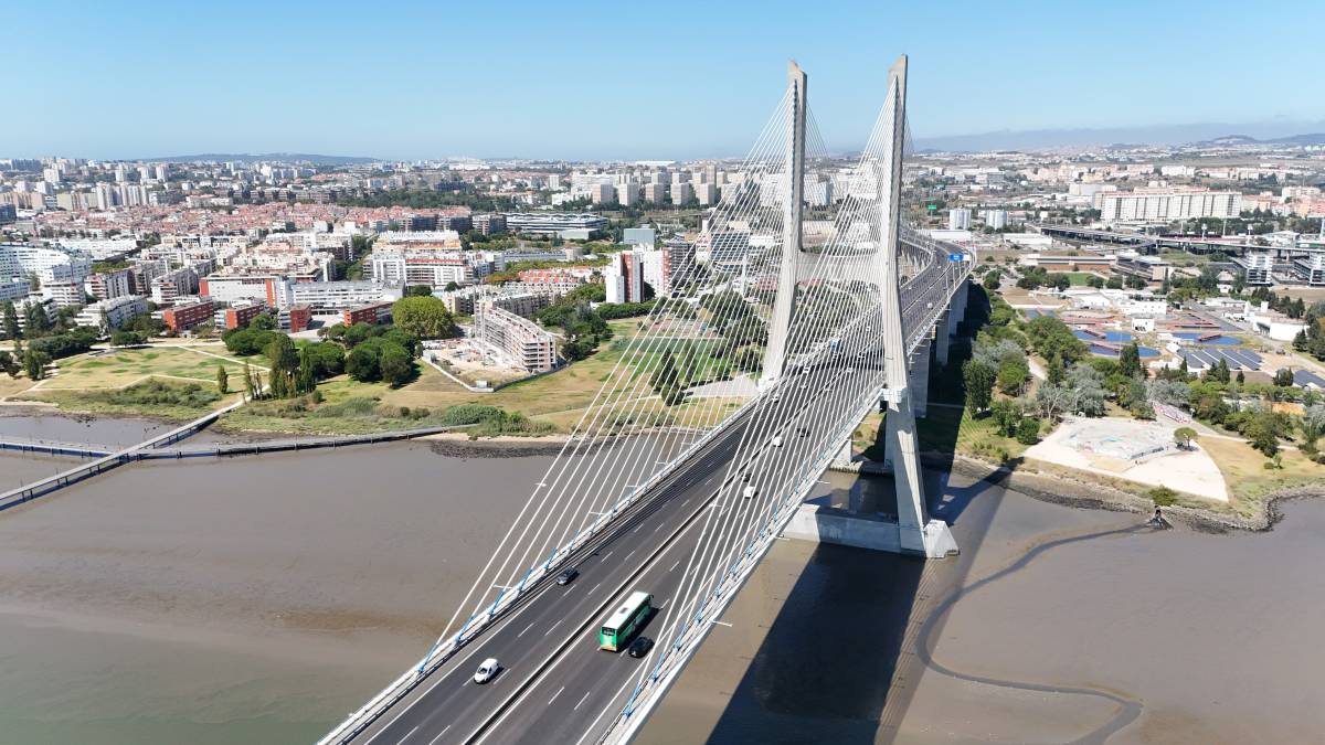 Dronedrone - Seixal - Filmagem Comercial