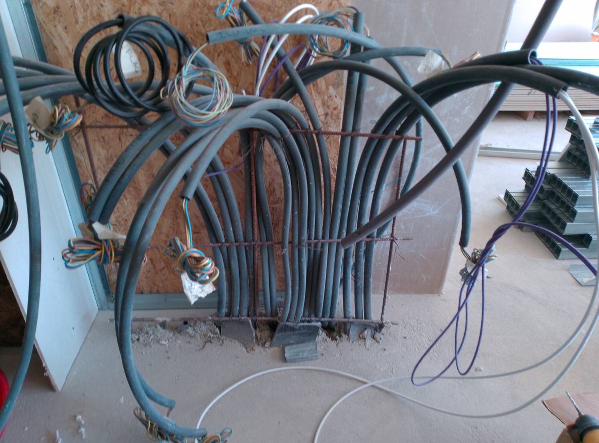 Ozires - Amadora - Fan Installation