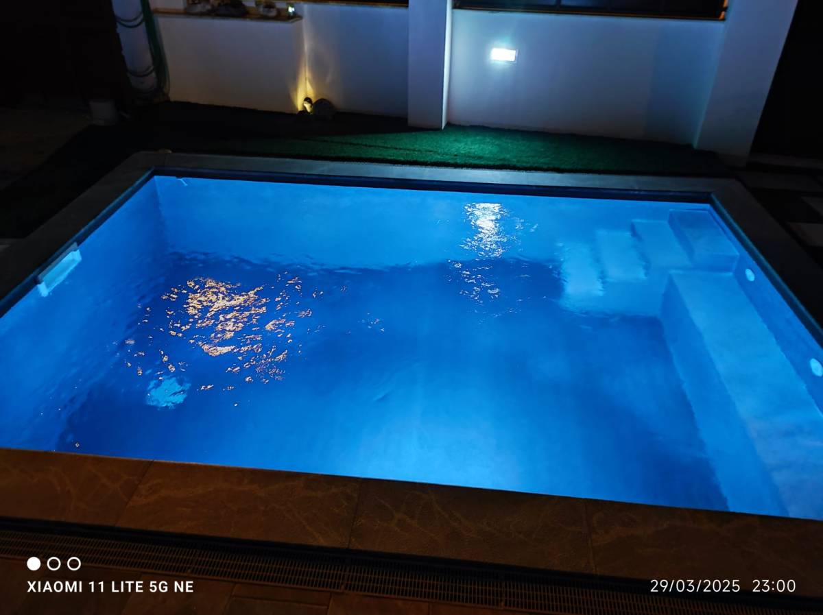 Lincoln - Sesimbra - Pools, Whirlpools und Sauna