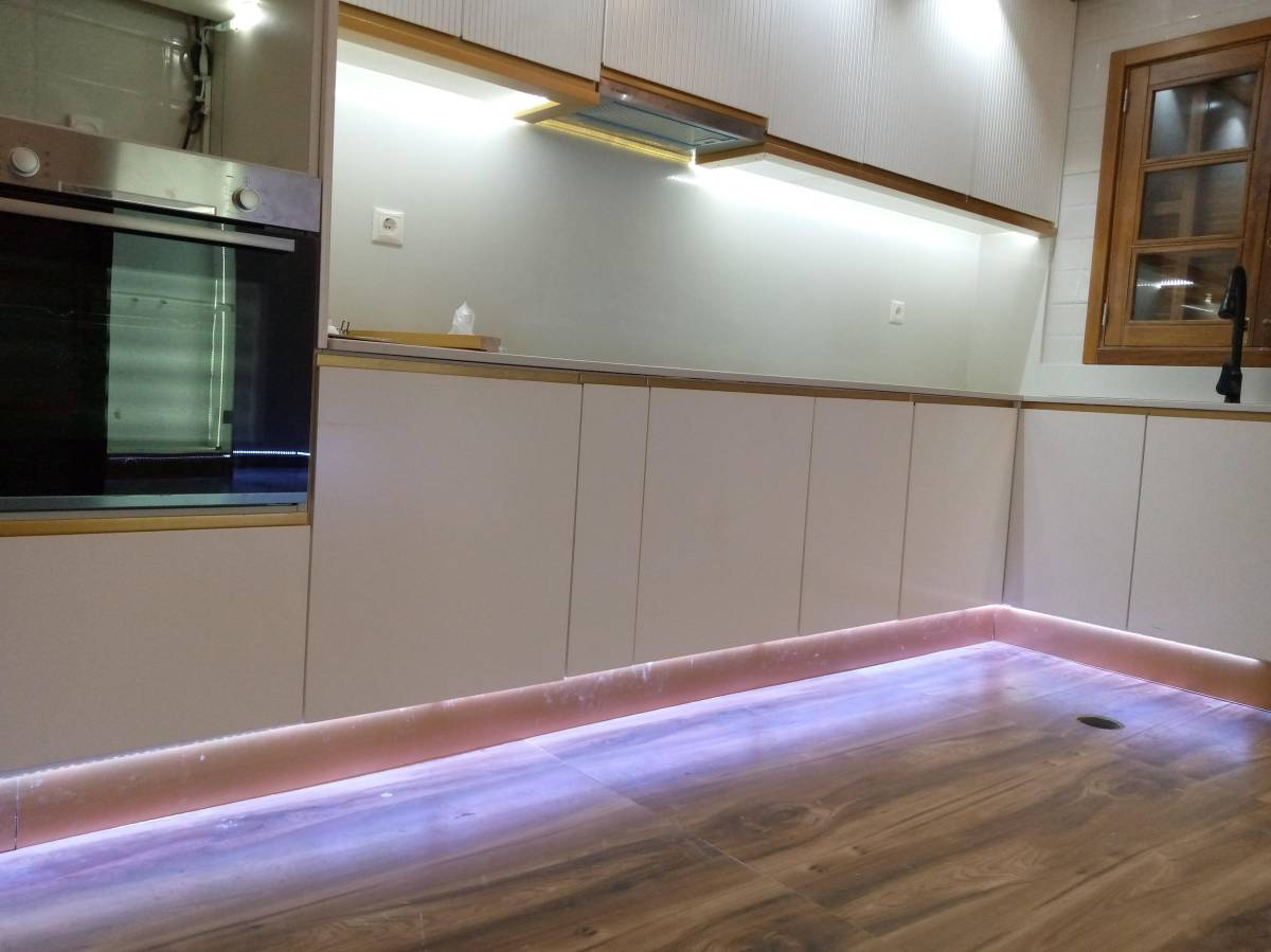 Ozires - Amadora - Circuit Breaker Panel or Fuse Box Installation