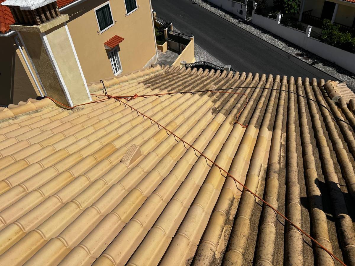 J.R. Altura Expert - Odivelas - Toiture ou couverture