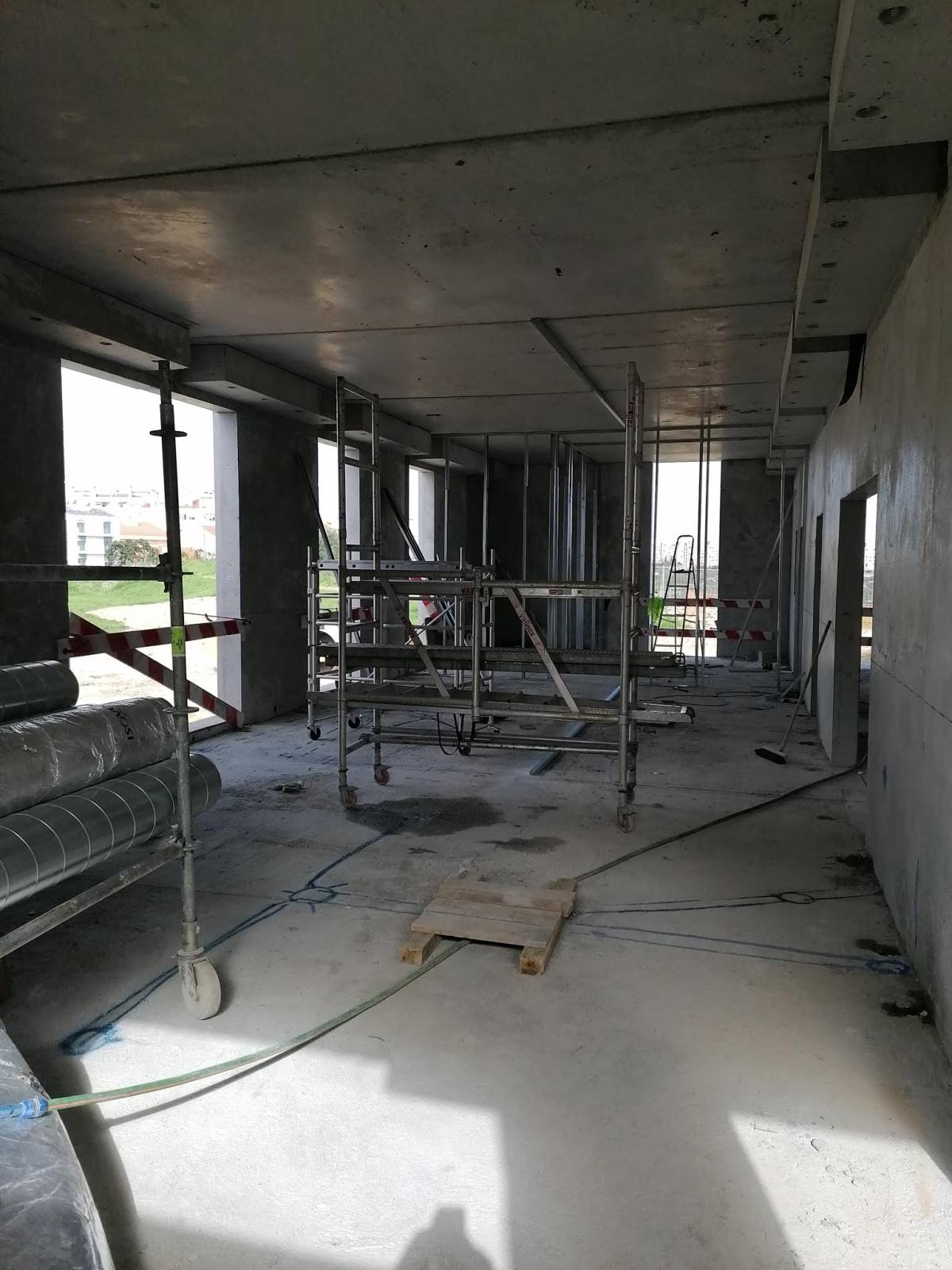 Guilherme Araujo - Loures - Remodelação de Quarto