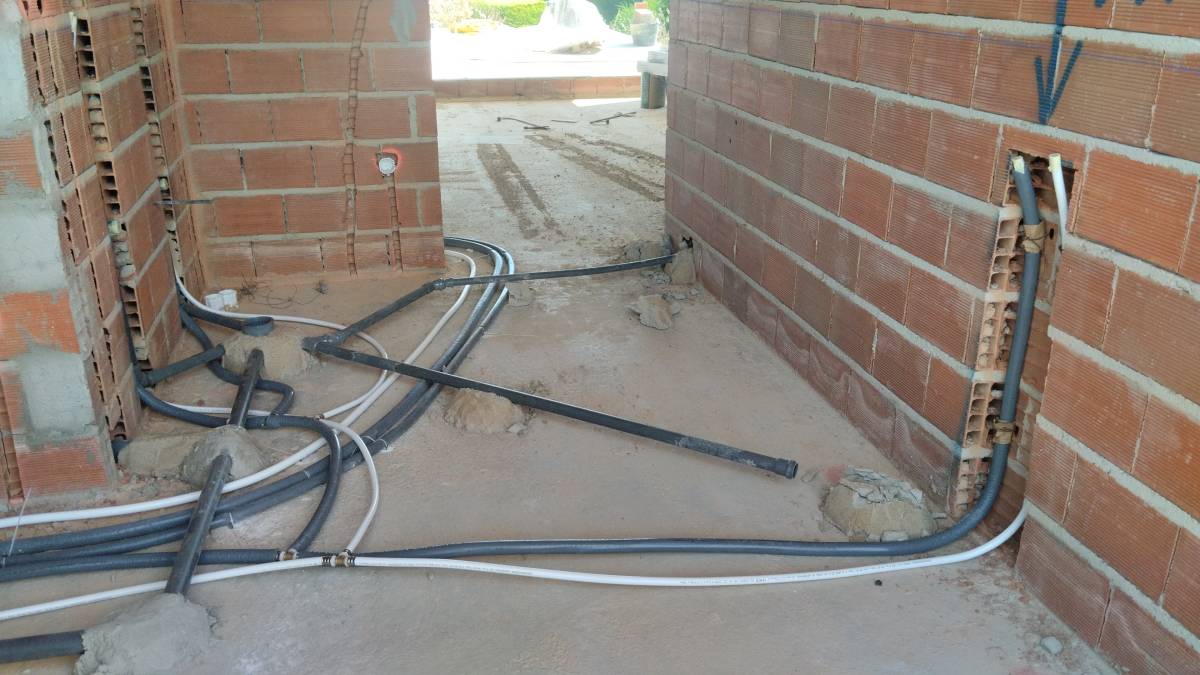 Jó Francisco/ JF canalização prestação de serviços - Albufeira - Abwasserrohre reparieren oder warten