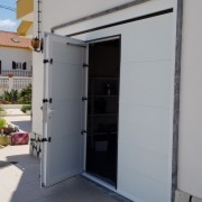 ESTORSINES UNIPESSOAL LDA - Sines - Shutter Repair