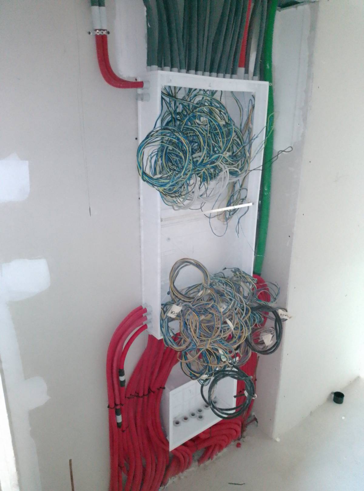 Ozires - Amadora - Electricians