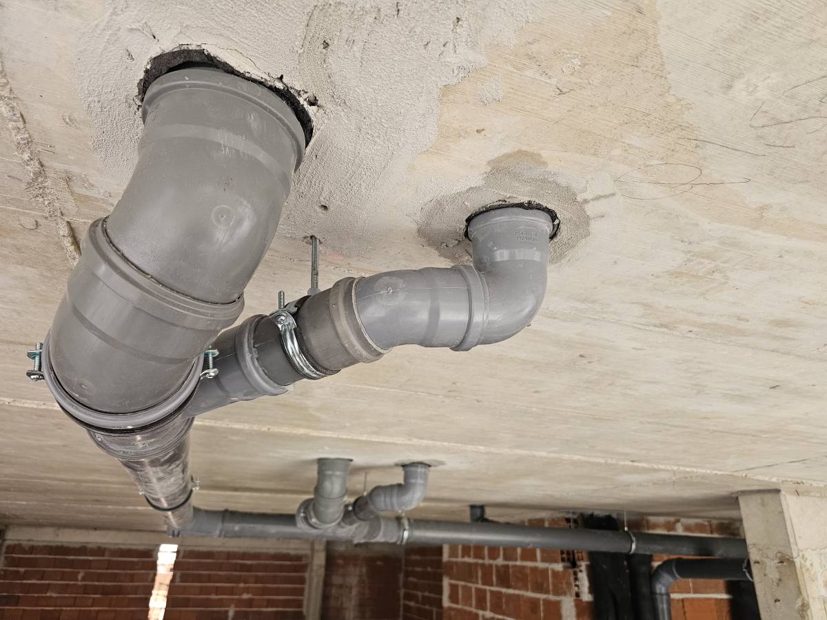 Jó Francisco/ JF canalização prestação de serviços - Albufeira - Spüle und Wasserhahn montieren
