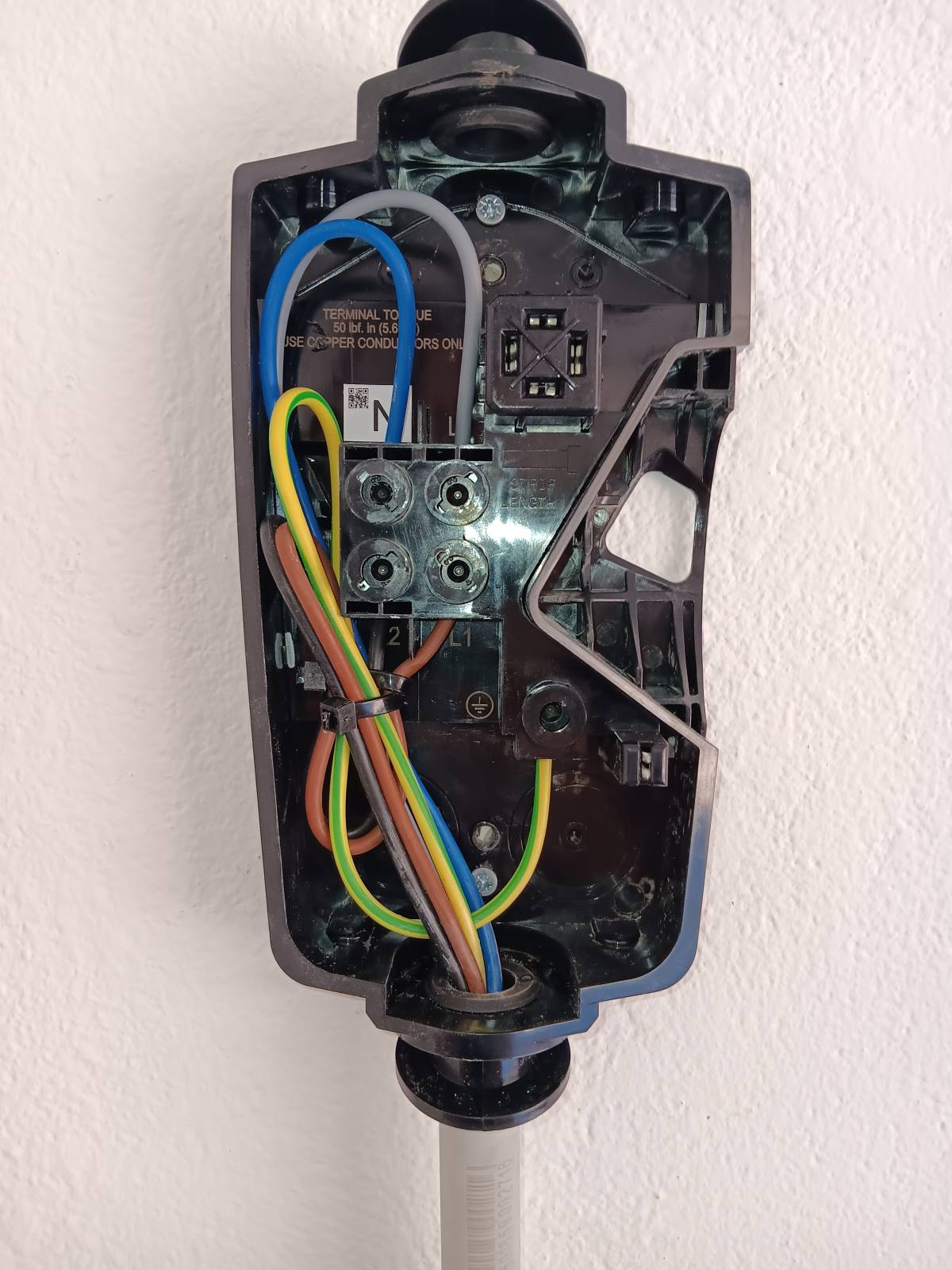 Maxwell eletrecista - Loures - Problemas Elétricos e de Cabos