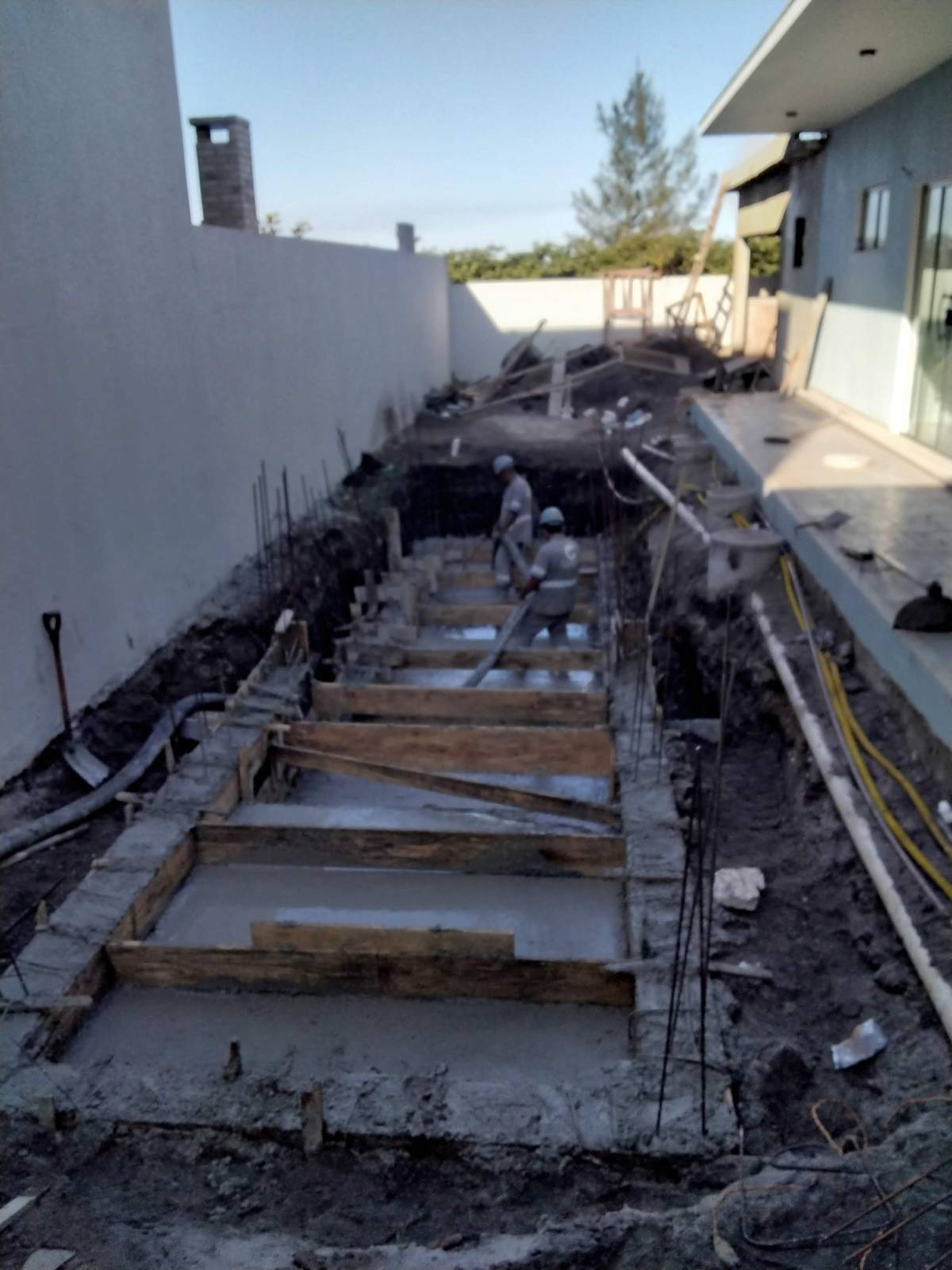 Estevam construções - Figueira da Foz - Concrete Flooring Installation