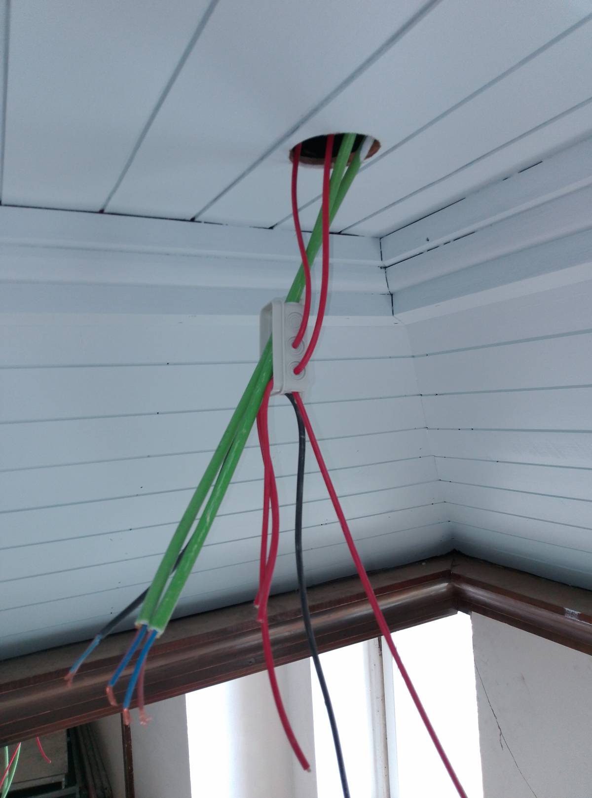 Ozires - Amadora - Lighting Installation