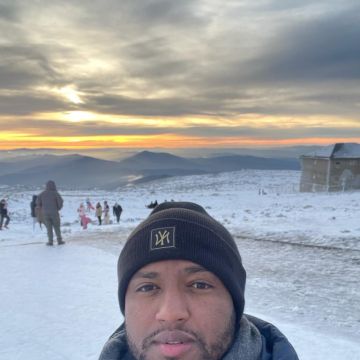 Jc serviços gerais . - Porto - Restauración de papel pintado