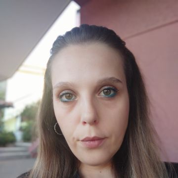 Joana Marques - Vila Nova de Famalicão - Hebrew Translation