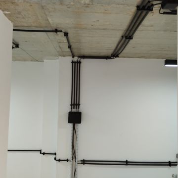 Maxwell eletrecista - Loures - Elétricos