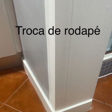 Sr. Martins - Seixal - Interior Painting