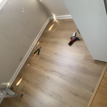 Sr. Martins - Seixal - Vinyl or Linoleum Repair or Partial Replacement