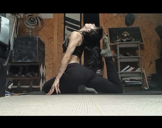 Miza Cruz - Torres Vedras - Yoga Lessons