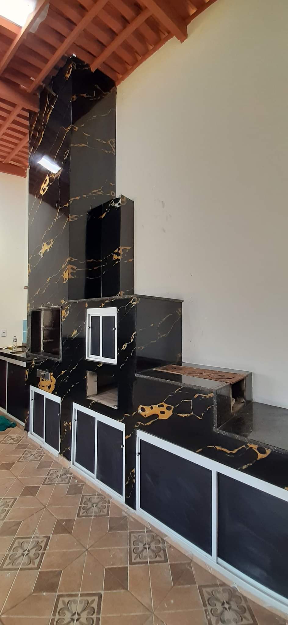 Rodrigo - Matosinhos - Interior Wall Addition