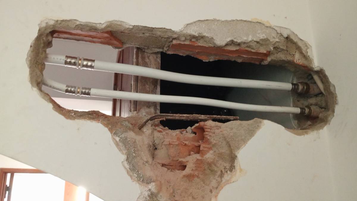 Torres e Sá remodelações - Seixal - Instalação ou Substituição de Bomba de Água