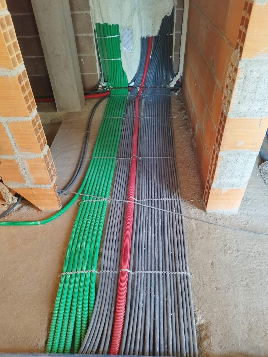 Oliveira - Amadora - Floor Tiling