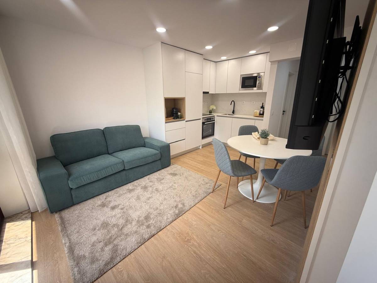 Filipe Figueira - Porto - Remodelação de Varanda
