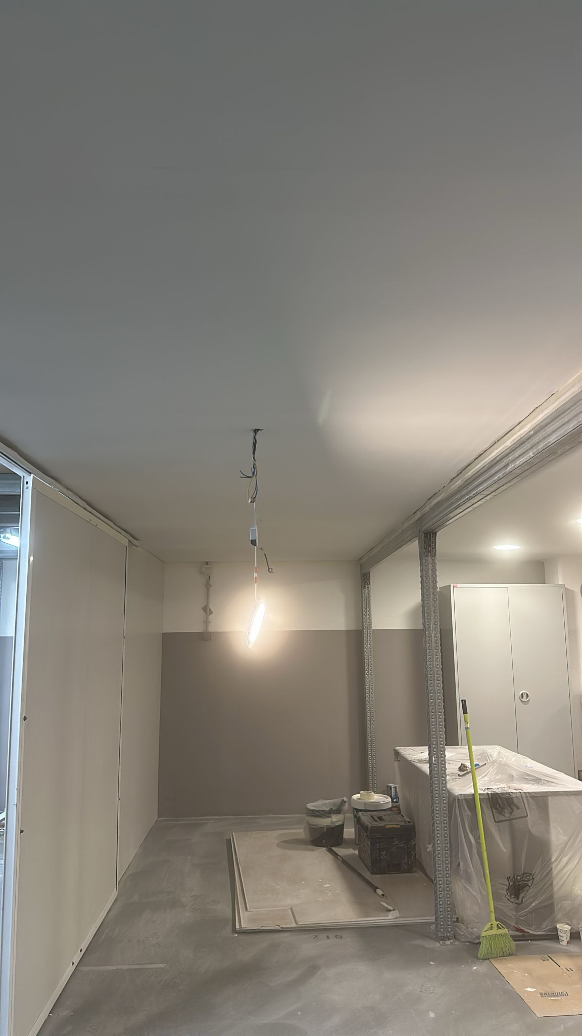 Oliveira - Amadora - Circuit Breaker Panel or Fuse Box Installation
