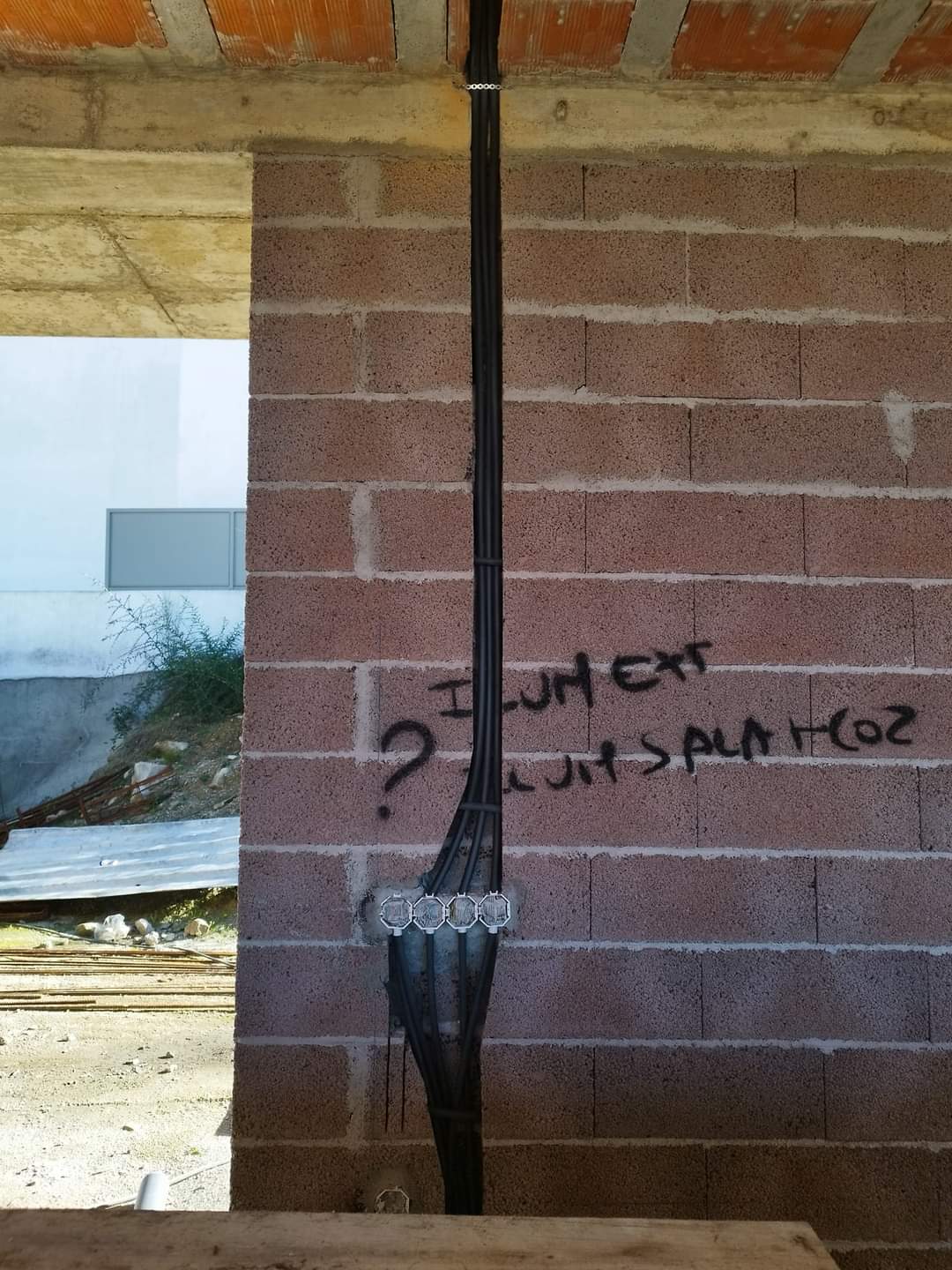 Oliveira - Amadora - Caulking