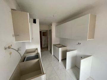PrimeMontpt - Leiria - Adición de pared interior