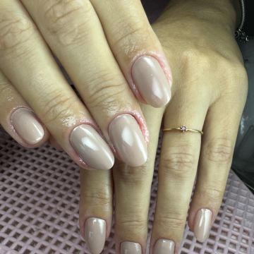 Caroline Nascimento - Cascais - Manicure and pedicure (for women)