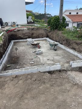 Construtor de Piscinas Escavadas