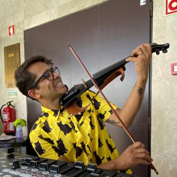 Mouríz - Loures - Circus Act