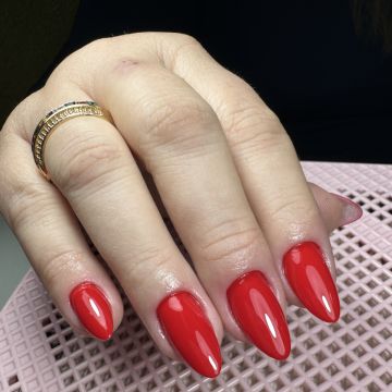 Caroline Nascimento - Cascais - Manicure and pedicure