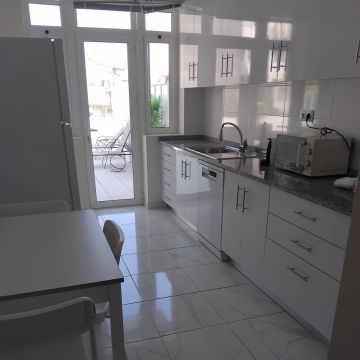 Sarah Azevedo - Lousada - Reinigung der Wohnung