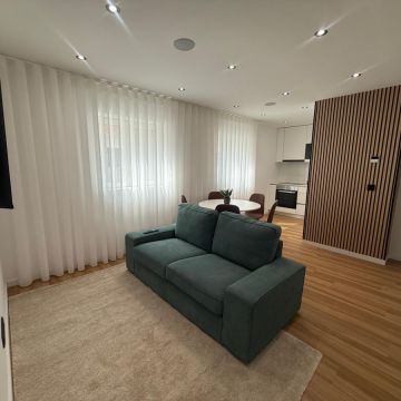 Filipe Figueira - Porto - Construção de Teto Falso