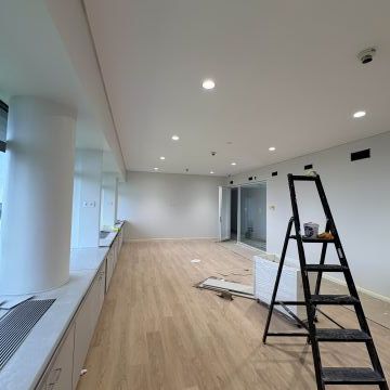 Roberto - Amadora - Limpeza de Espaço Comercial