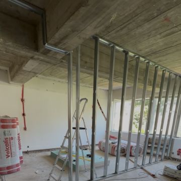 Handyman Construction Group - Cascais - Instalação de Lâmpada