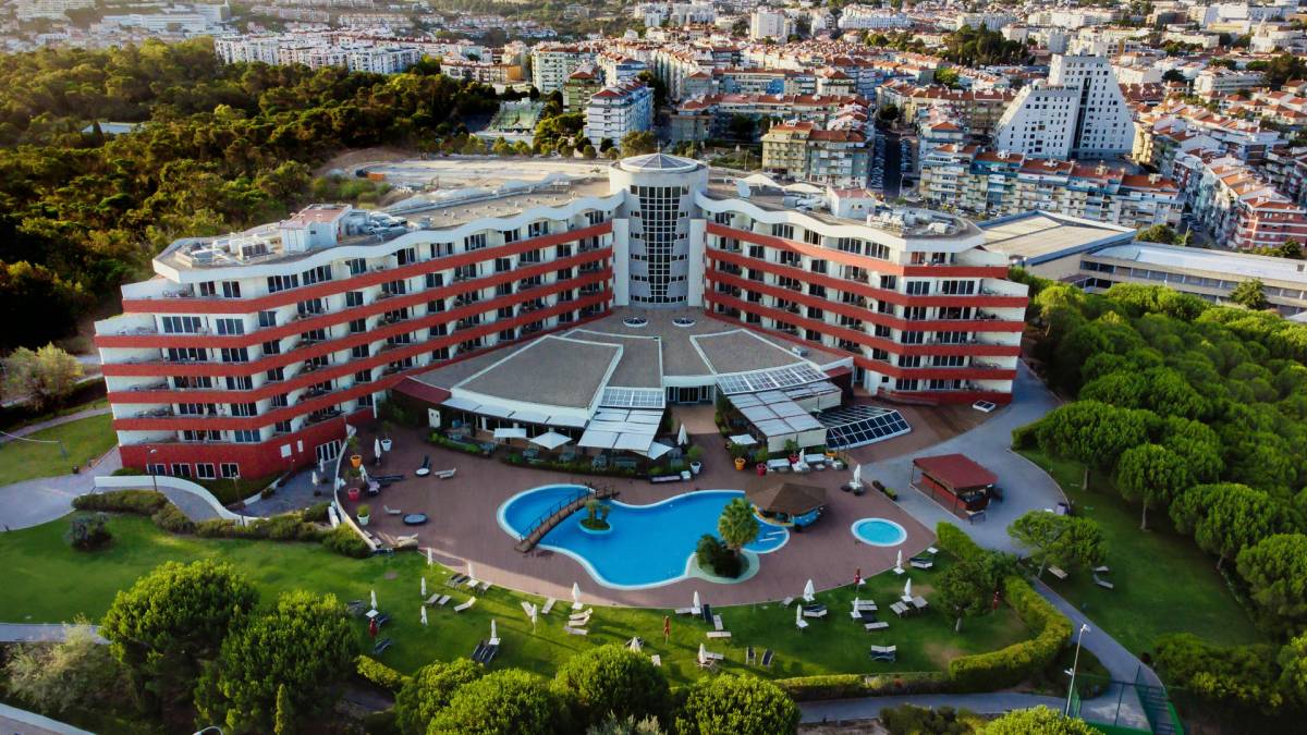 Dronie Views - Amadora - Video Editing
