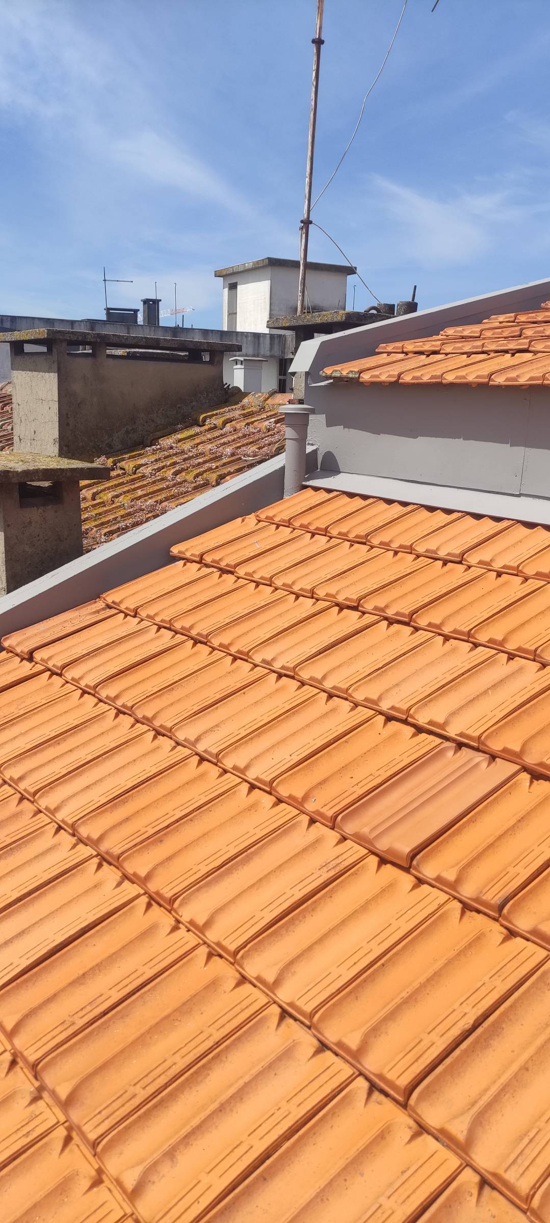 Confiplus - Maia - Roof Installation or Replacement