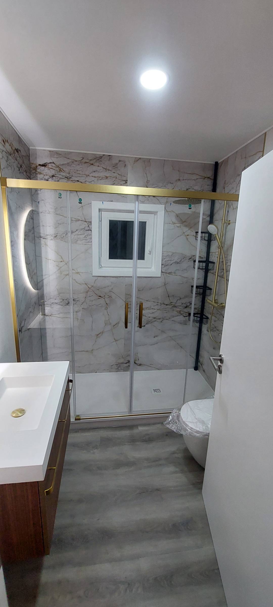 Oleg (H.O.P) - Palmela - Montagem de Equipamento Desportivo