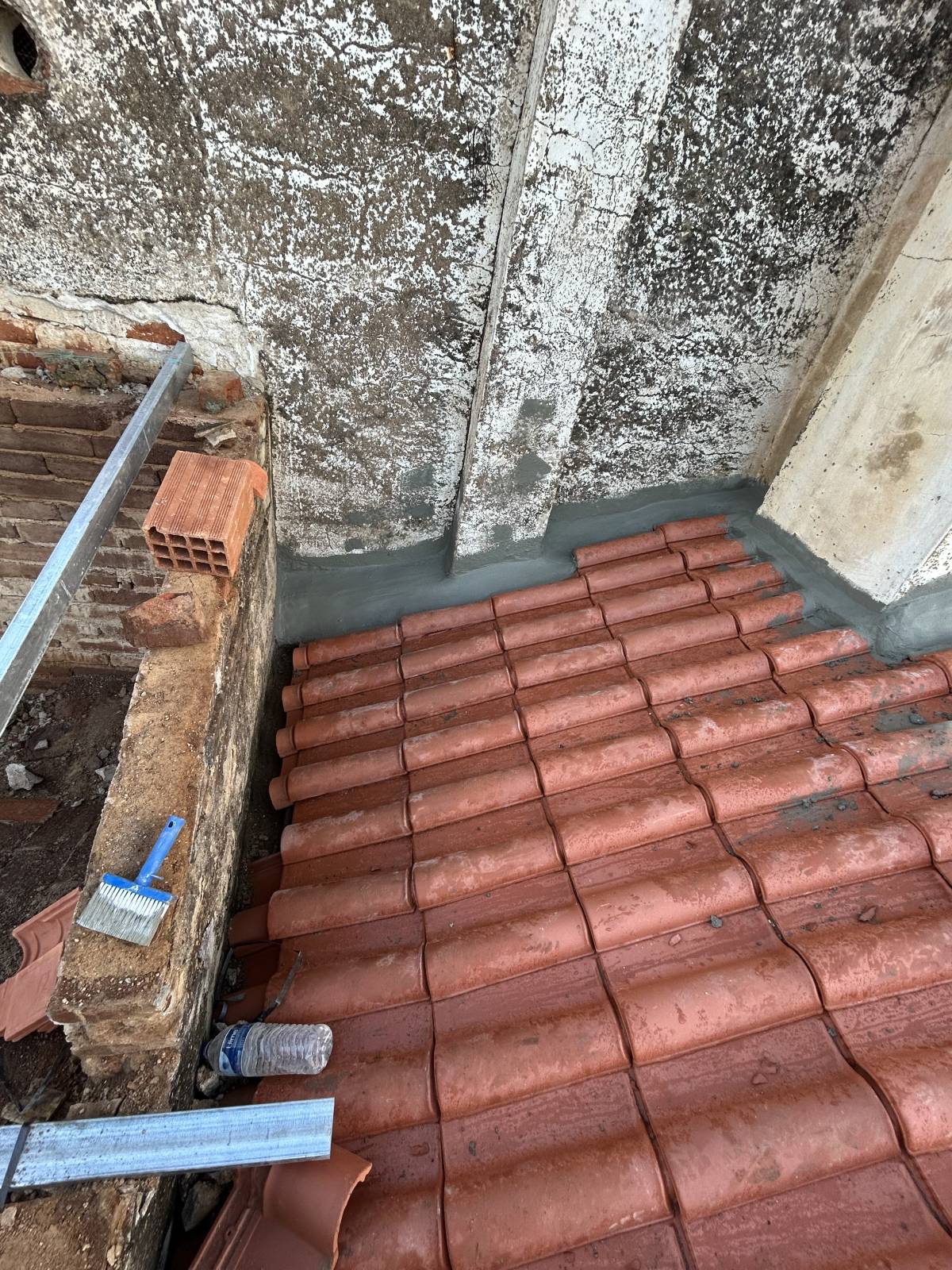 BR logística - Évora - Instalação de Escadas