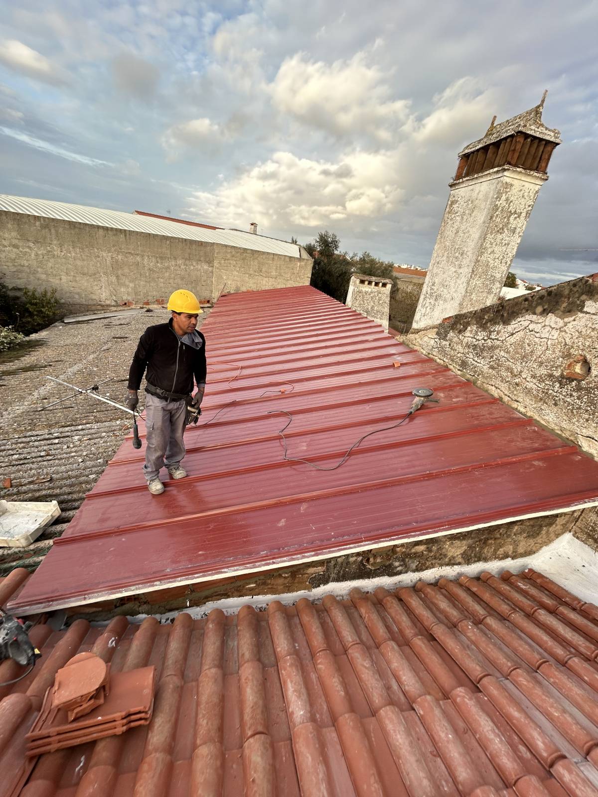 BR logística - Évora - Telhados e Coberturas