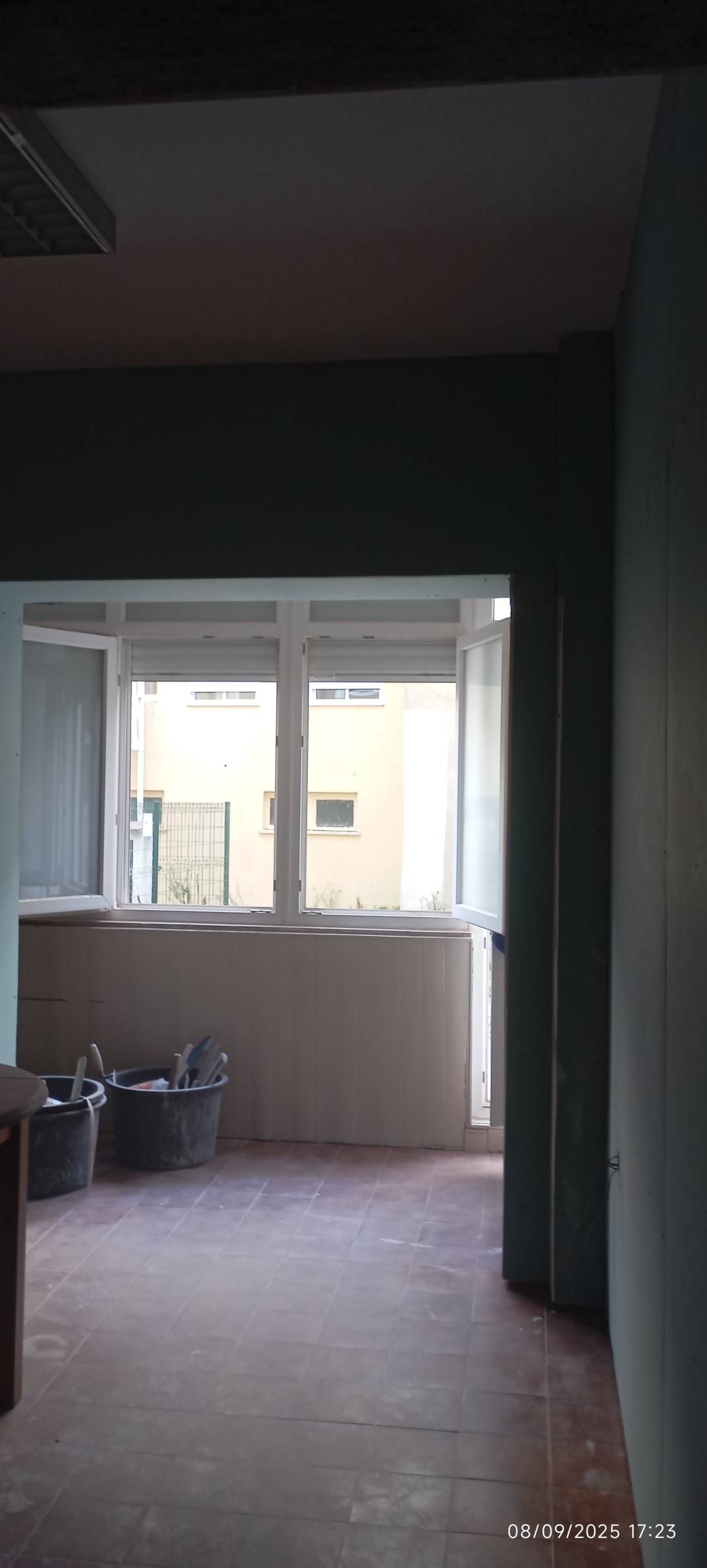 Jefter - Setúbal - Mauerbau