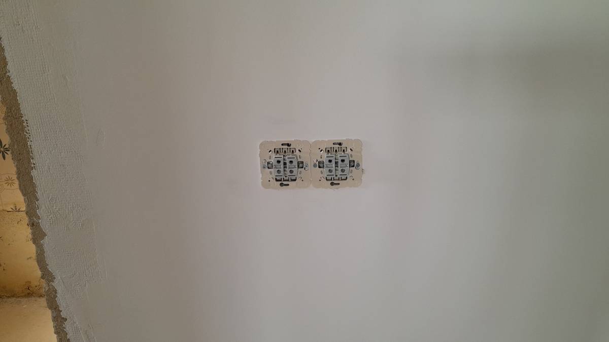 Juil Clode - Aveiro - Installation d'interrupteurs et de prises