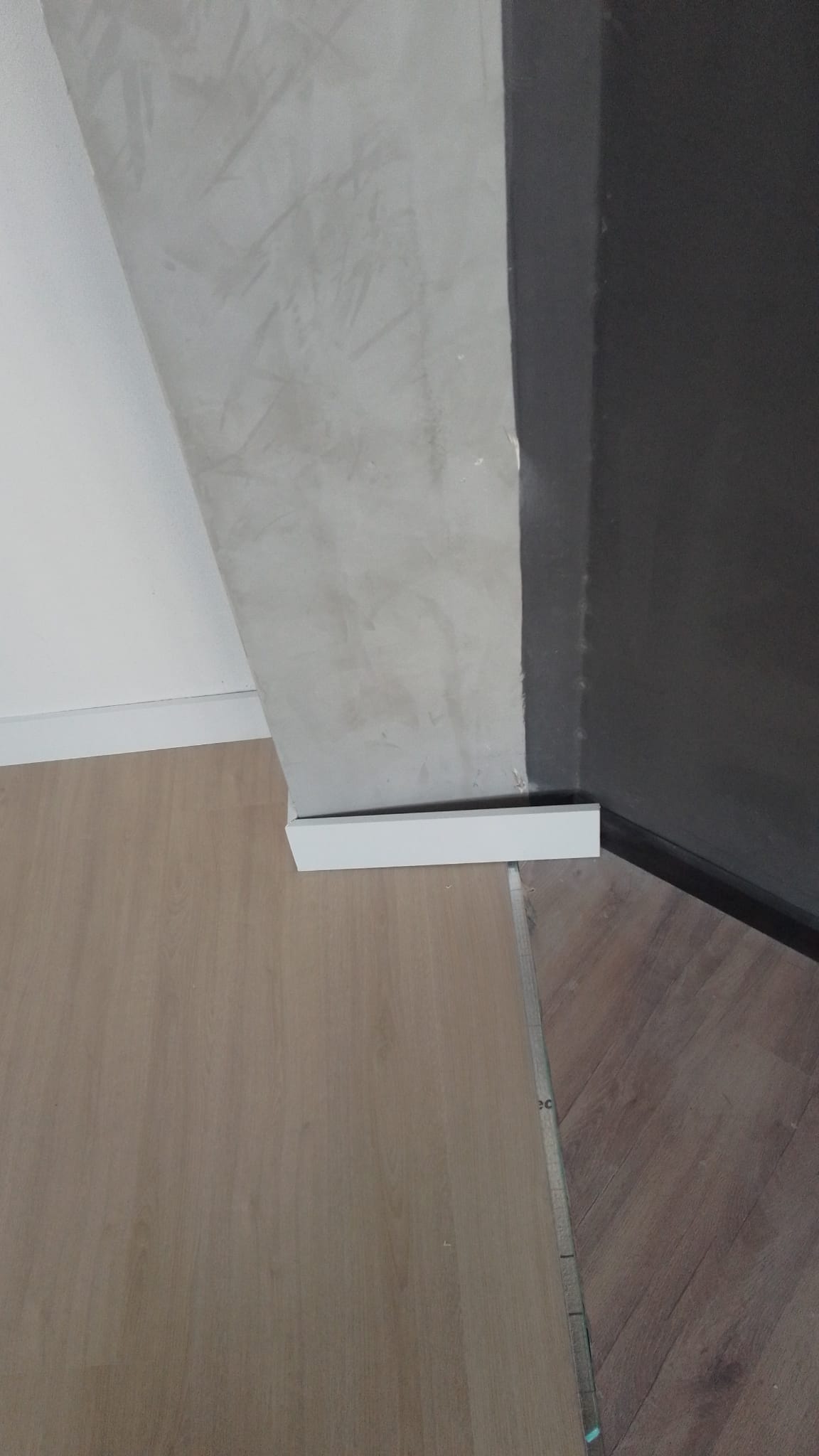 Thascius Alves Santos - Amadora - Stone or Tile Flooring Repair or Partial Replacement
